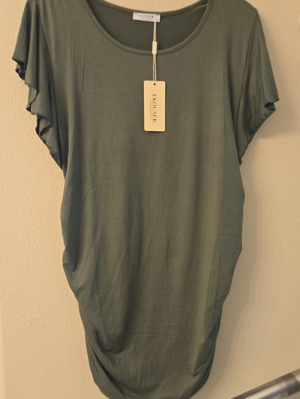 Large Maternity Shirt W/ Side Rouching EQUAER Green Short Sleeve Scoop Neck Tee